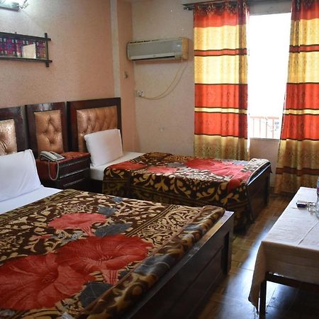 Hotel Regent Rawalpindi Esterno foto