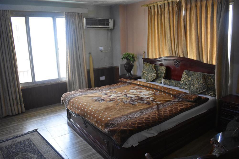 Hotel Regent Rawalpindi Esterno foto